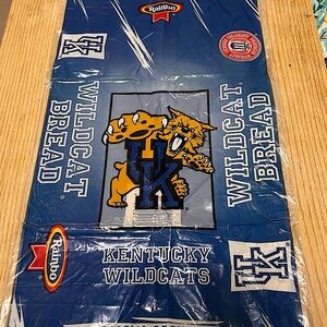 Vintage 1997 1998 Kentucky Wildcats Rainbo Bread Bag & schedule card!